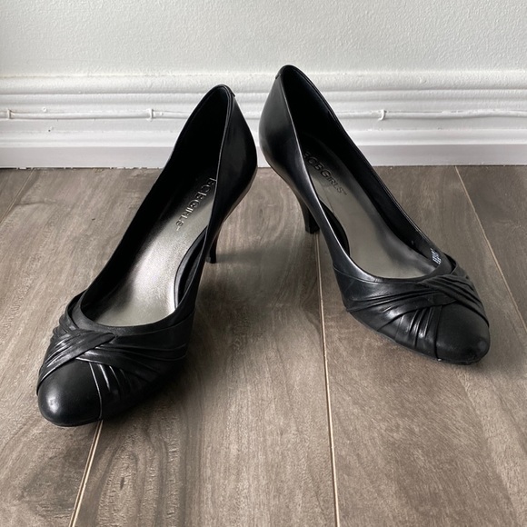 Women’s BCBGirls knotted black heels - Picture 1 of 10